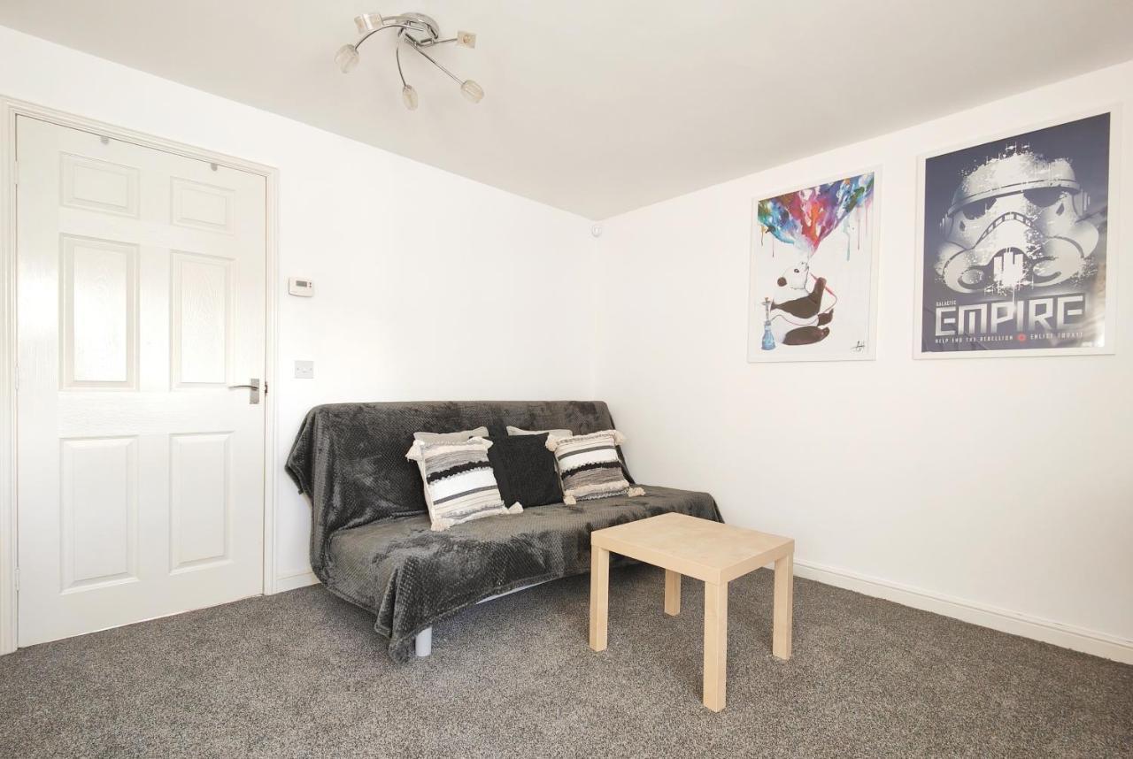The Metcombe - Holiday Home With Free Parking 10 Minutes Walk To Etihad Stadium & Coop Live Arena Manchester Ngoại thất bức ảnh